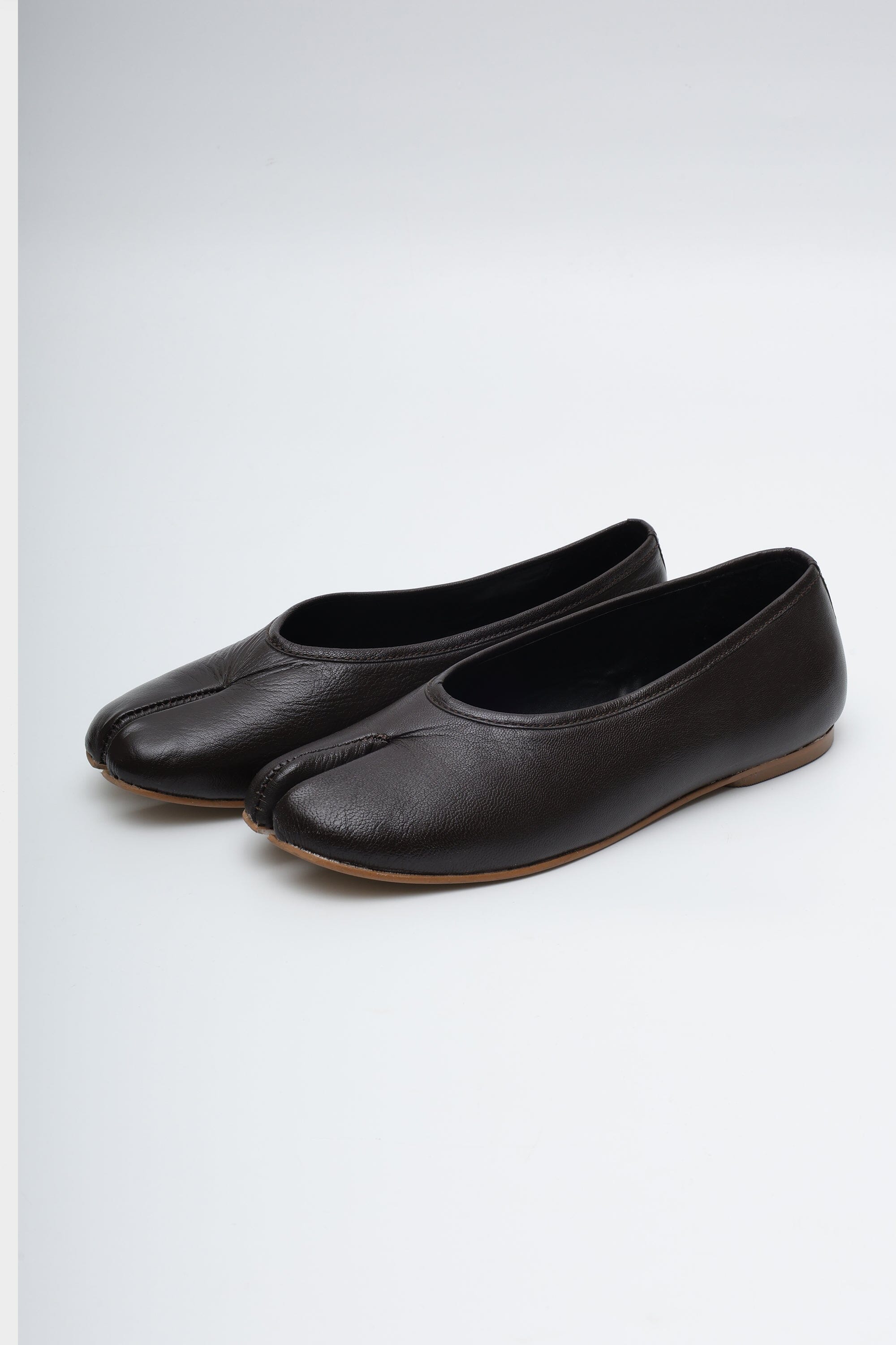 The DUPE in Brown Sheep Leather