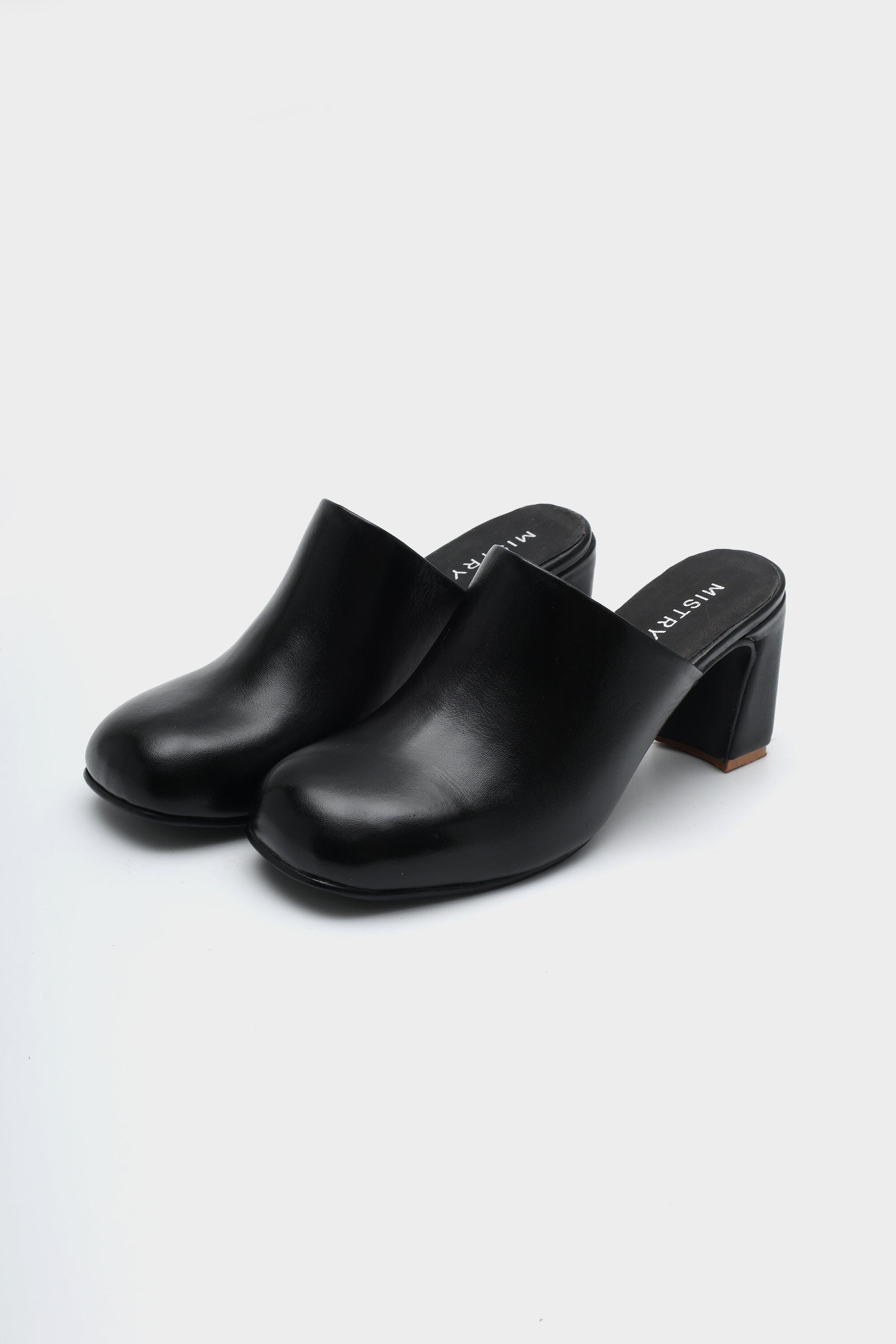 Dune Clog Heels in Onyx