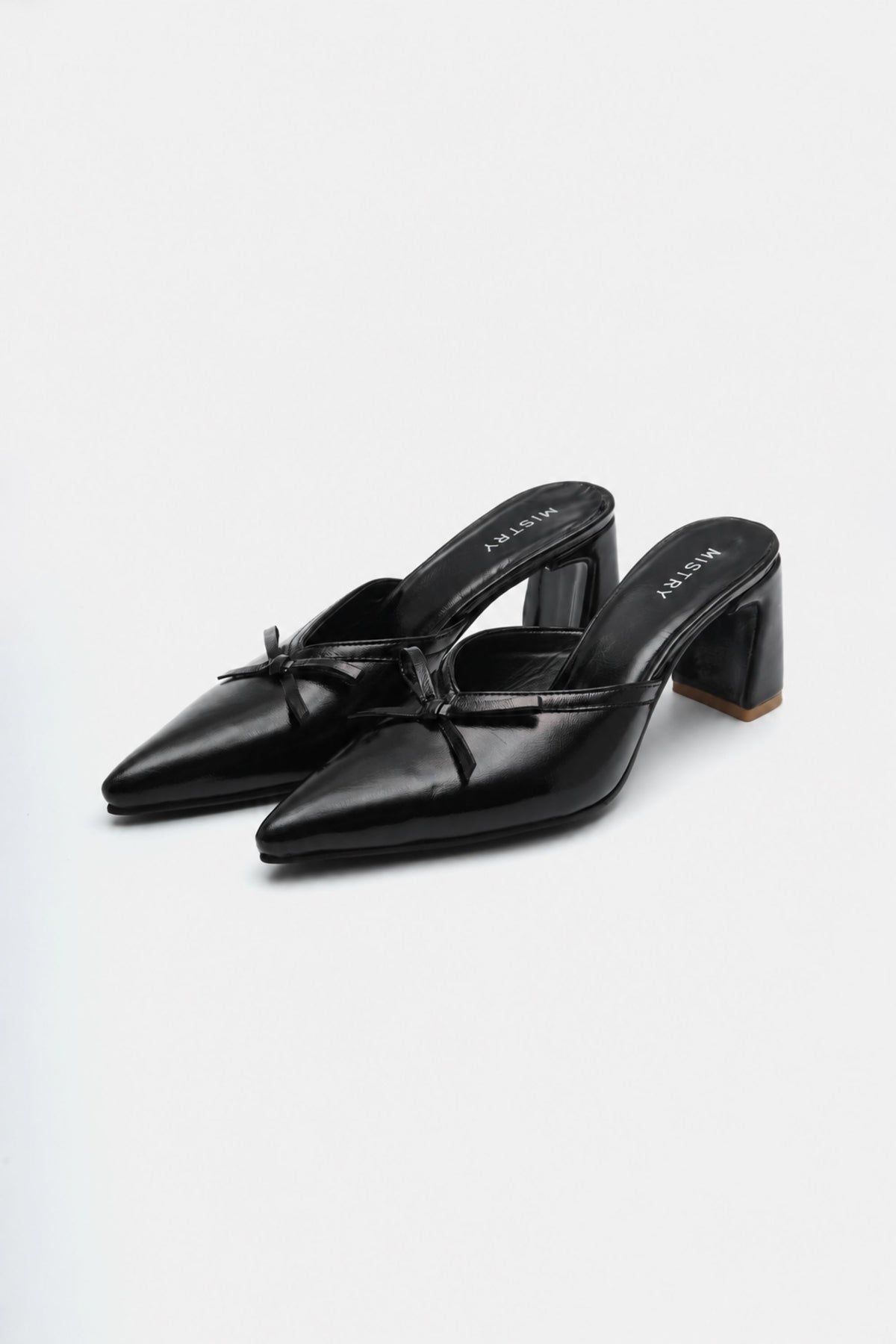 Rogue Sculpted Heels In Onyx