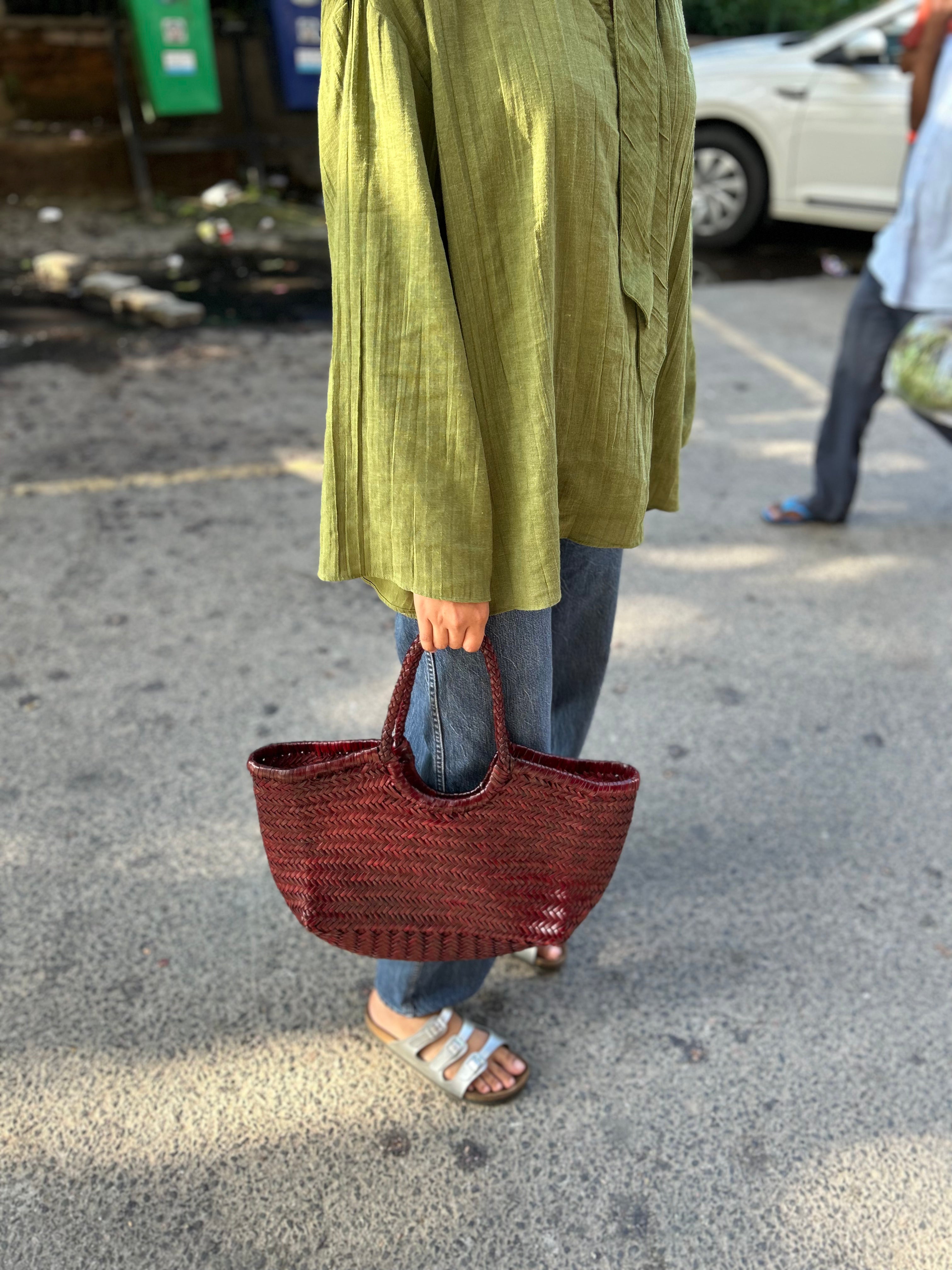 Foyer Tote in Cherry Red Size-16