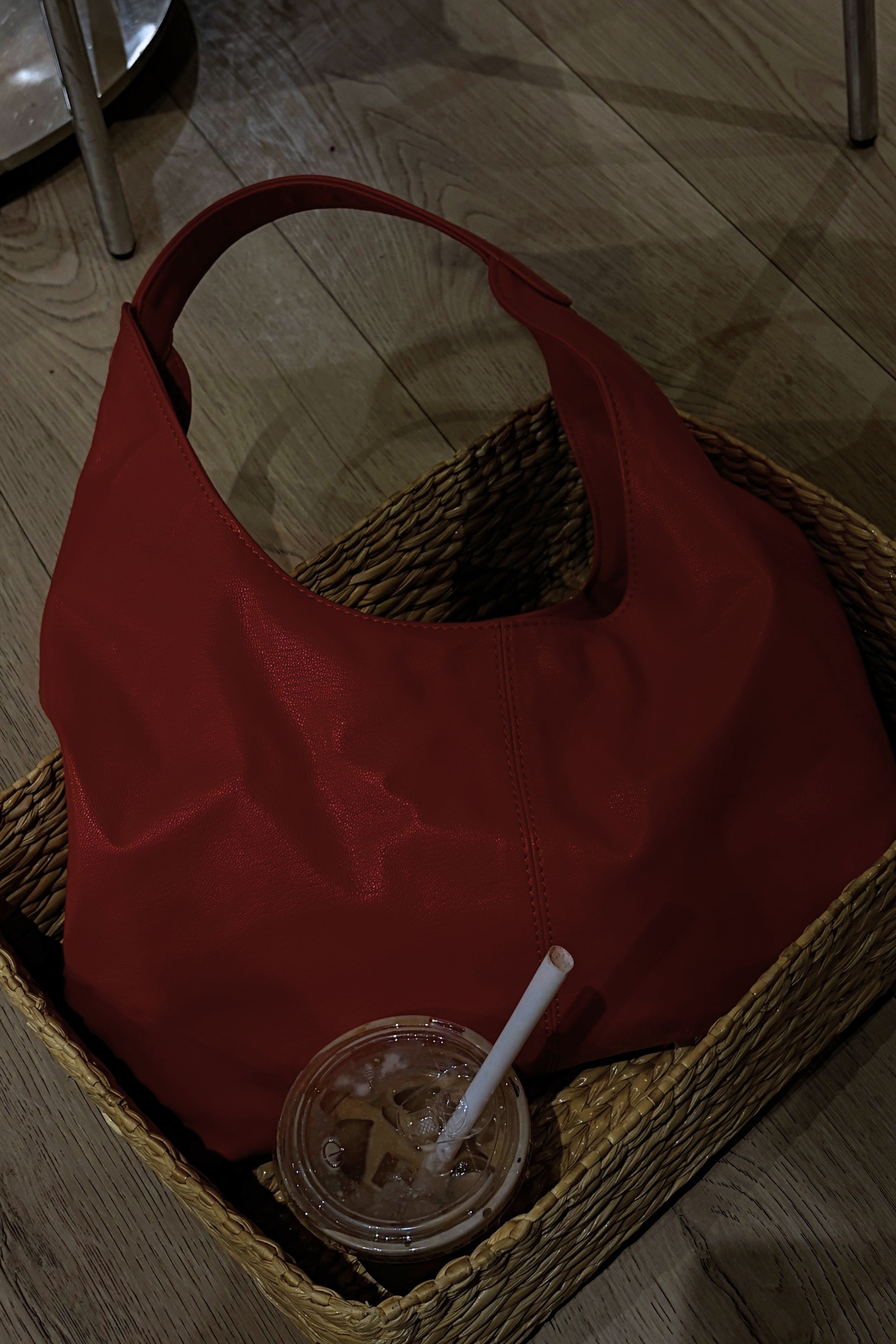 Deve Hobo Tote in Red