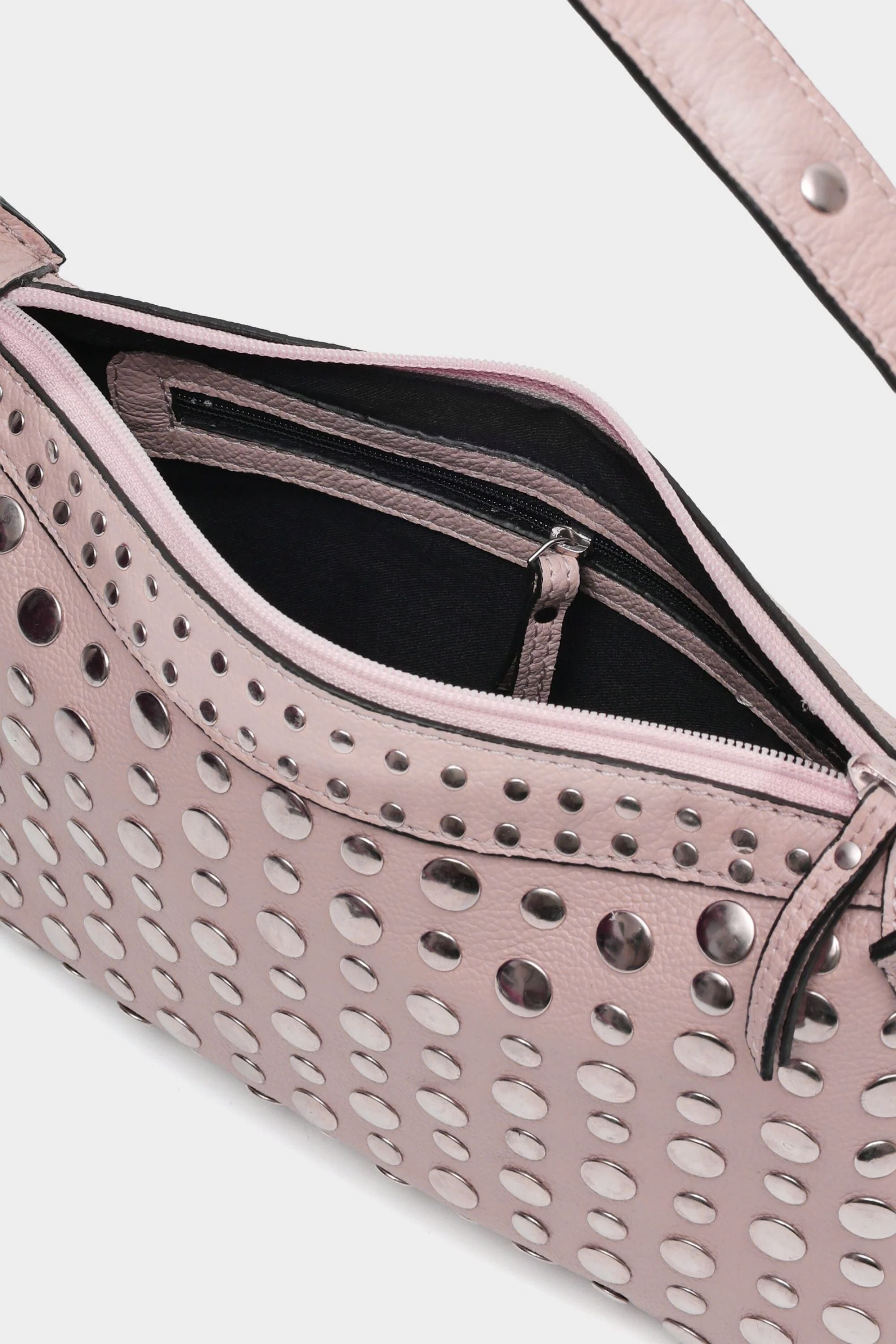 Icon Studded Baguette in Mauve
