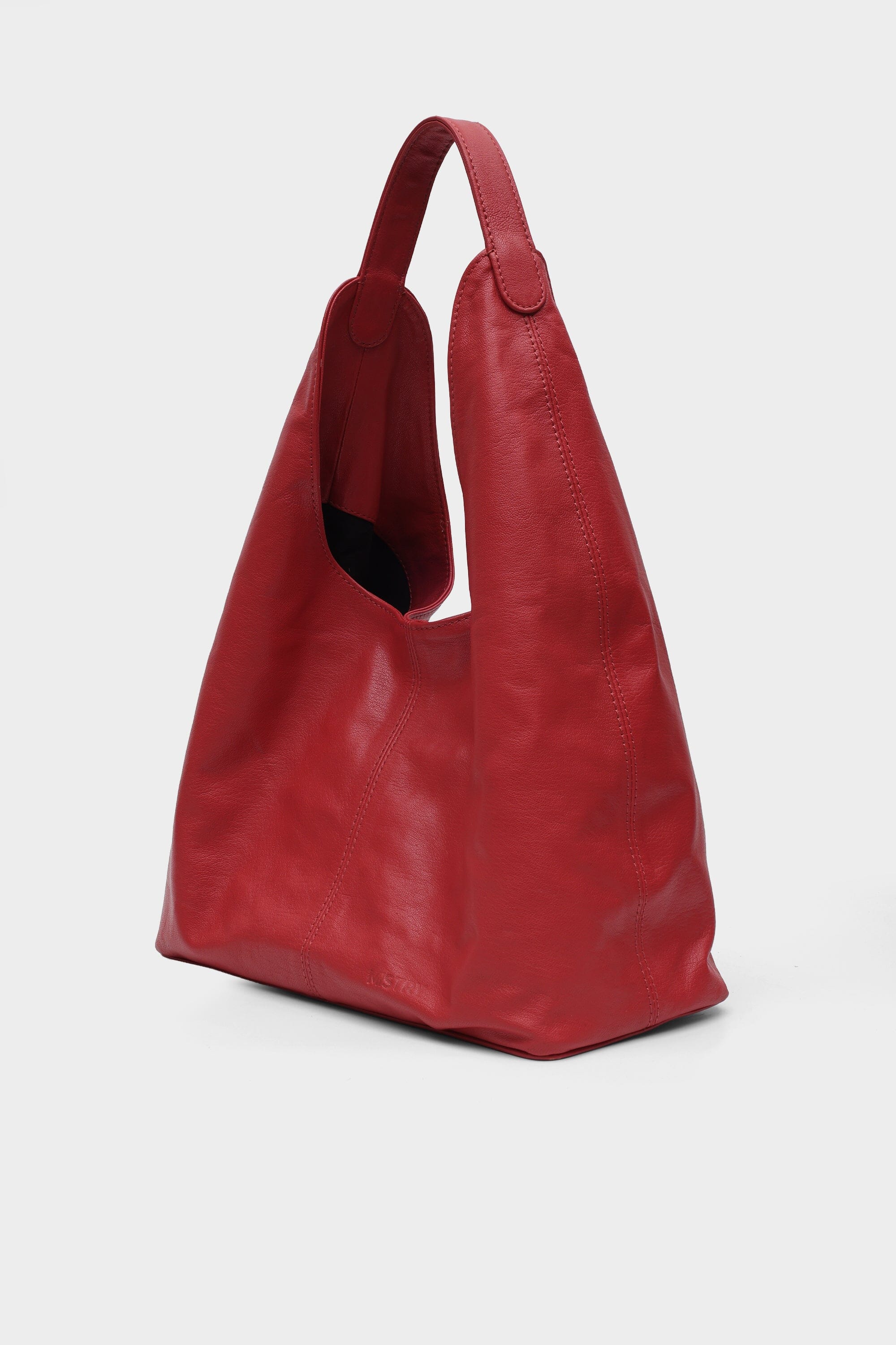 Deve Hobo Tote in Red