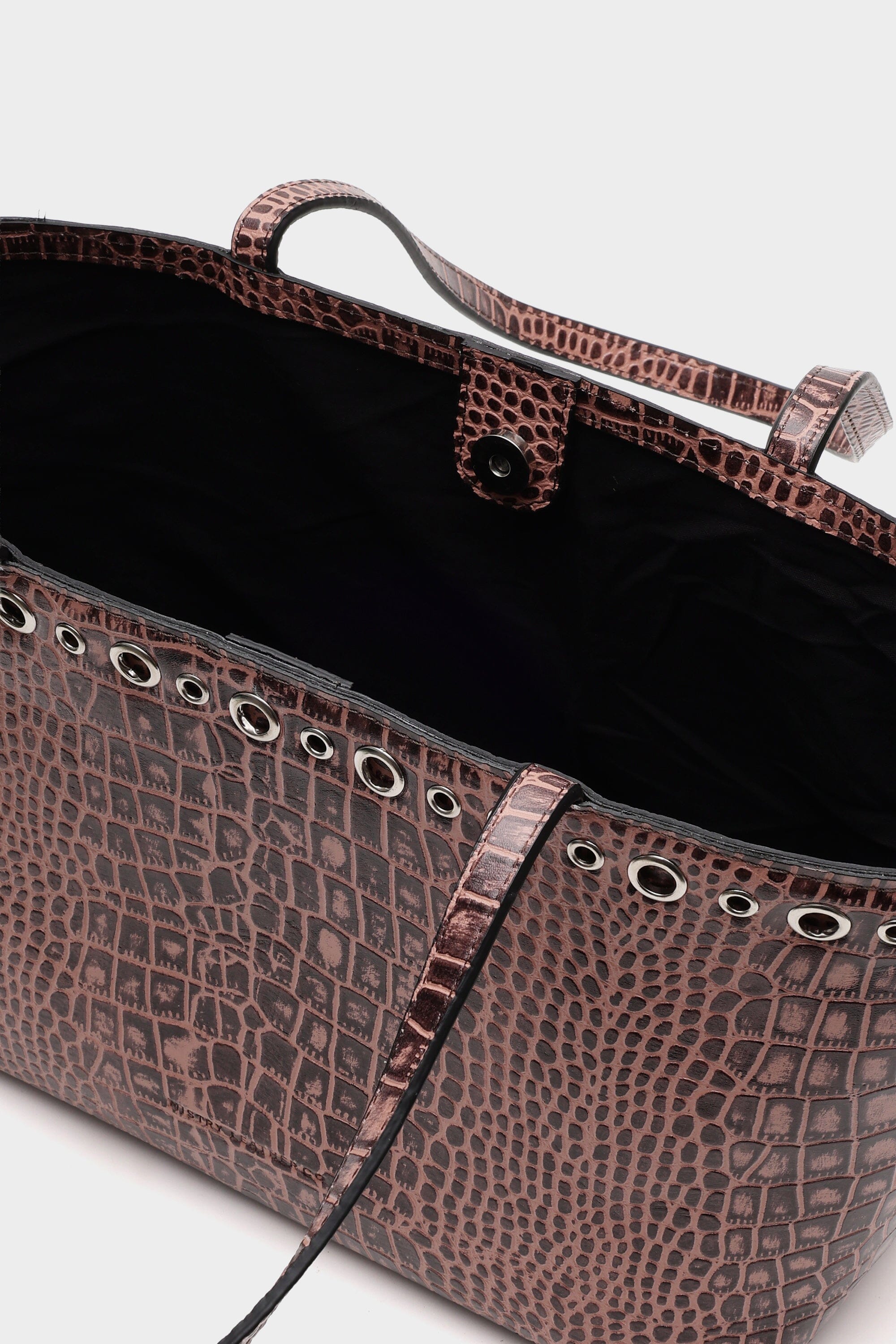 Basic Tote Mini in Kaia with Eyelet Details