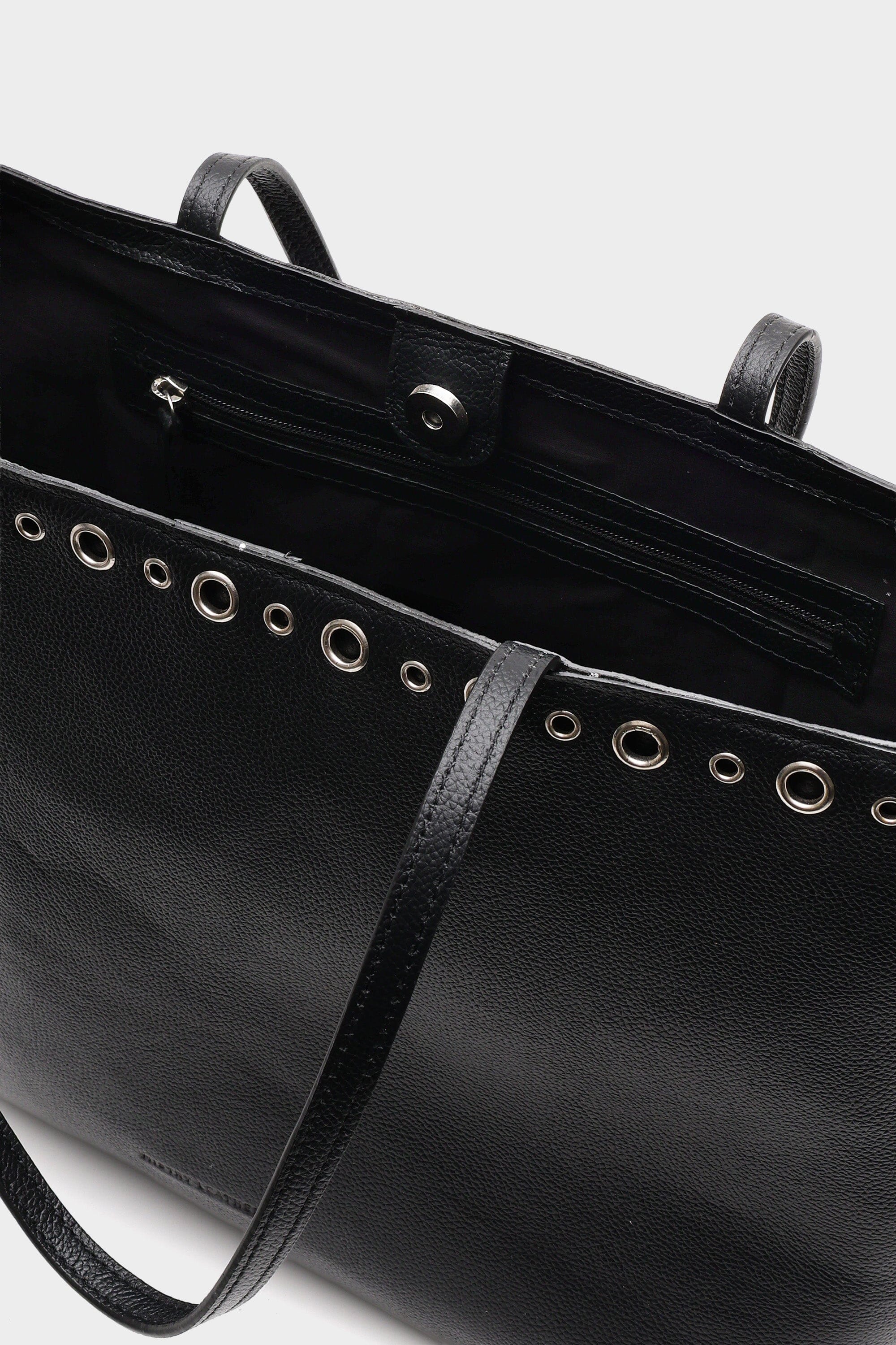 Basic Tote Pebbled Black with Eyelet Details
