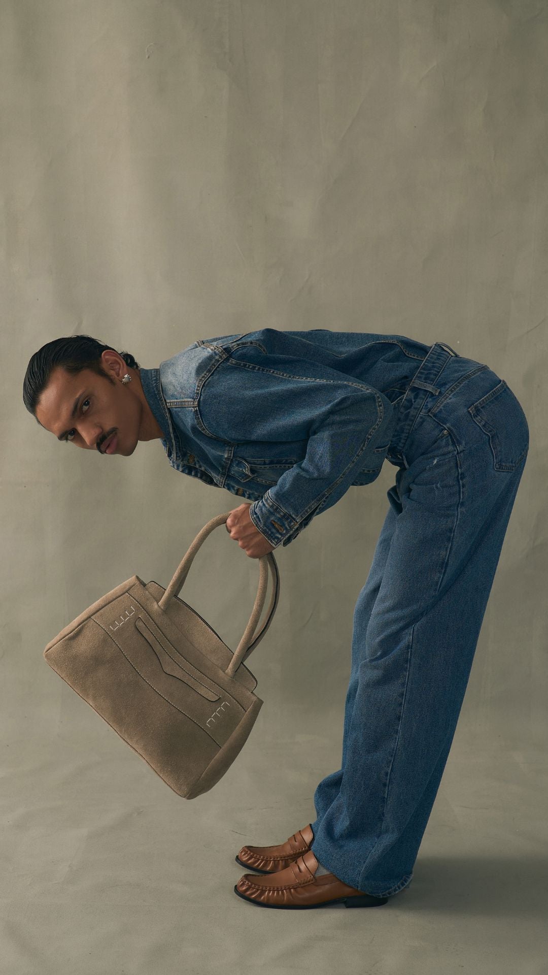 Penny Carryall in Off White Suede