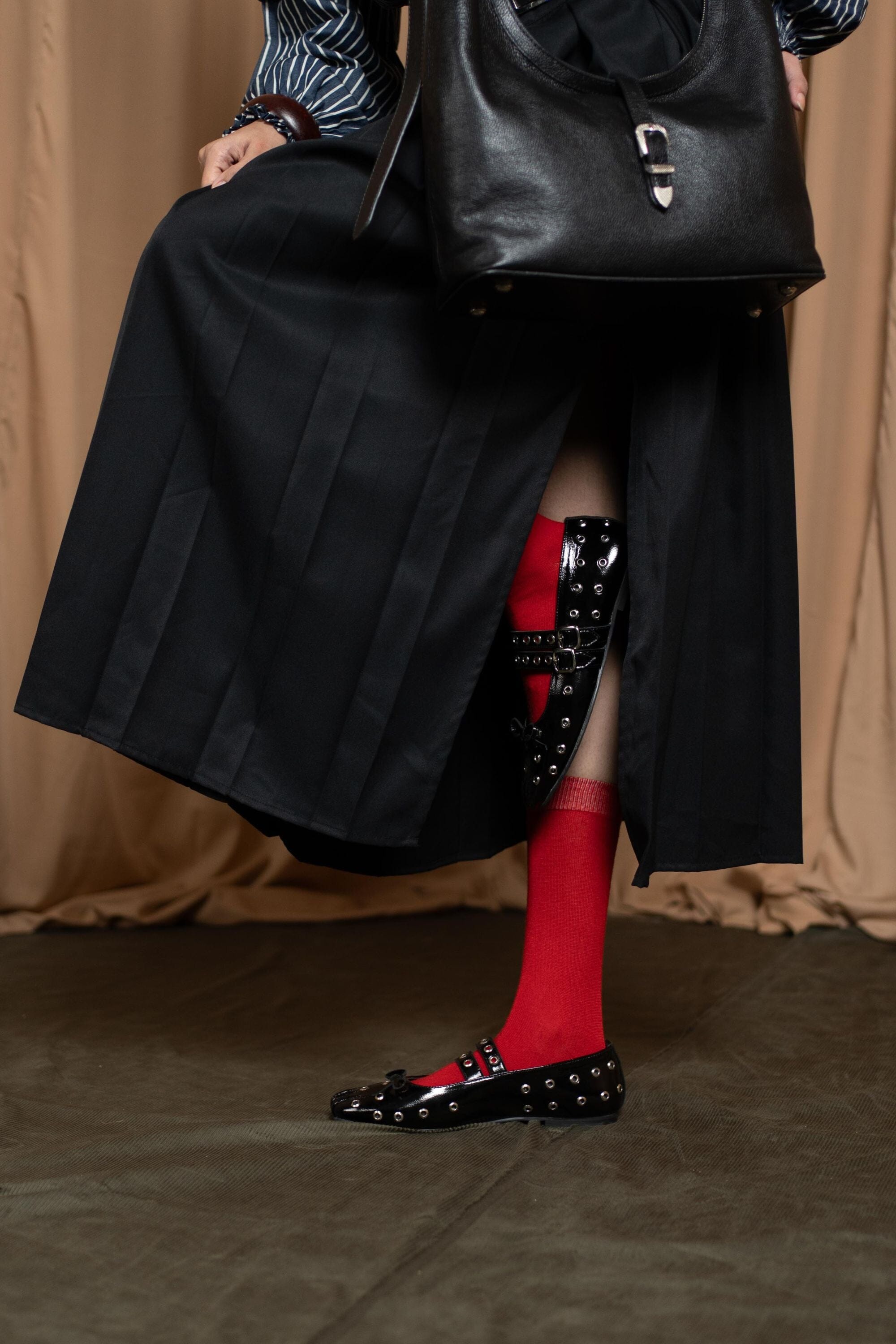 Black Rogue Ballerinas with Grommets